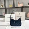 Moda Dropshipping Nicho Bolso Bordado de Luna Creciente 2023 Nuevo Bolso de Hombro Tipo Baguette de Gama Alta Venta al por Mayor