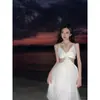 Vestido Sexy de Estilo Francés, Pura Pasión, Cintura Irregular que Muestra la Piel, Adelgazante, con Tirantes Espagueti para Mujer, Perfecto para Fotos de Vacaciones en la Playa de Sanya