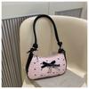 Bolso Media Luna de Color Contrastante Negro y Rosa con Lazo Súper Popular para Mujer 2025 Verano Nueva Moda Versátil Estilo Extranjero Bolso Bandolera de un Solo Hombro