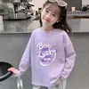 Camiseta de Manga Longa 100% Algodão para Primavera e Outono, Roupa Infantil Solta e Versátil, Camisa para Camadas de Outono e Inverno, Blusa Estampada com Gola Redonda para Meninas