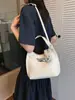 Bolso de Piel Rosa Suave de Alta Gama para Mujer 2026 Nuevo Estilo Bolso Cubo Bolso de Hombro Único Bolso Cruzado Versátil para Viajes al Trabajo Modelo de Diseño de Nicho