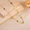 Exquisito Collar de Acero de Titanio con Diseño Recortado de Trébol de Cuatro Hojas Accesible de Lujo para Mujer Cadena Clavicular de Trébol de Cuatro Hojas de Oro de 18 Quilates que No se Desvanece
