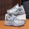 Zapatillas deportivas para niños de primavera y otoño, antideslizantes, casuales, versátiles, de moda, zapatos funcionales para niños pequeños, suelas blandas, esenciales para la vuelta al cole
