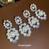 Pendientes Redondos Colgantes con Perlas y Circonitas Incrustadas de Aguja Plateada Pendientes de Estilo Palacio Retro Francés Pendientes Ligeros de Lujo de Alta Gama para Mujer