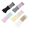 Calcetines de yoga de cinco dedos para mujer, otoño e invierno, hechos de algodón peinado, con puntos de silicona antideslizantes, calcetines deportivos silenciosos, calcetines de Pilates de longitud media con dedos separados
