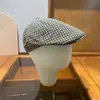2025 Novo Estilo Coreano Xadrez Retrô Boné Avançado Moda Masculina e Feminina Protetor Solar Primavera e Verão Mostrando o Rosto Pequeno Casual Combina com Tudo
