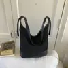 Bolso Casual Retro de Gamuza para Mujer 2025 Nuevo Estilo Ropa de Trabajo Bolso Cruzado Versátil Bolso Cubo de Moda para Hombro o Axila