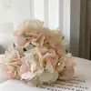 Simulação Primavera 5 Garfos Hortênsia Pequeno Buquê Flor Hortênsia Casamento Arranjo Floral Casamento Flor de Seda Sala de Estar Decoração com Flores Flores Atacado