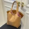 Bolso de Hombro Marrón de Doble Cara Retro Otoño e Invierno 2025 Nuevo de Gran Capacidad para Chica Bolso Tote de Axila para Ropa Diaria de Trabajo