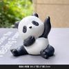 Panda Rojo Adornos Lindos Hechos a Mano Lindo Grano Moderno Pastel Coche Escritorio Hogar Resina Adornos Pequeños Artesanías