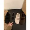 Zapatos blancos de suela gruesa con forro de felpa para mujer, adecuados para usar al aire libre, nuevo estilo Mary Jane otoño/invierno 2025, zapatos de algodón afelpado