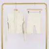 Conjunto de Chaqueta con Capucha Corta y Pantalón de Cinco Cuartos Lulu Df, Ajustado con Capucha Elástico Transpirable Ropa de Fitness Yoga