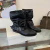 O mesmo estilo de botas de Cavaleiro, novas botas curtas de sola reta para outono e inverno com fivela de cinto e aumento interno de altura, Botas Martin