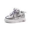 Zapatos de Lona para Niñas 2025 Nuevos Zapatillas Versátiles de Primavera y Otoño para Niños Zapatos Blancos para Niñas Zapatos Casuales de Moda con Lazo