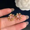 Brilhantes e deslumbrantes! Brincos de tarraxa oval em zircônia cúbica banhados a ouro 18K real Brincos retrô franceses Brincos de design nichado