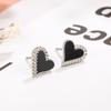 Pendientes de estilo frío, dulces, frescos, negros, encantadores, con diamantes, para mujer, diseño de nicho simple, pendientes de temperamento exquisito de alta calidad.
