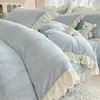 Juego de 4 Piezas Engrosado de Invierno con Tallado 3D de Leche y Falda de Cama, Estilo Princesa Juvenil Cálido, Ropa de Cama de Felpa de Doble Cara