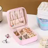 Caja de Almacenamiento Portátil para Joyería, de Alta Gama y Exquisita, Caja de Joyería Antioxidación para Collares, Anillos y Pendientes, Caja de Joyería Pequeña Estilo Chanel