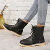 Botas de nieve de alta calidad listas para usar de la línea de producción, nuevo modelo de invierno 2026, estilo europeo y americano, talla grande 43, versátiles botas tipo Martin de media caña