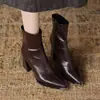 Botas femininas estilo Martin, bico fino, zíper lateral, coleção outono/inverno 2026, salto grosso, plus size, botas curtas, botas femininas da moda