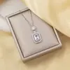 Colar para Mulheres, Simples e Moderno, Pingente de Aço Titânio Galvanizado, Design de Nicho, Luxo Discreto, Sensação de Alto Padrão, Estilo de Luxo Discreto, Corrente para Clavícula Dourada