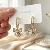 Pendientes Asimétricos Estilo Chanel con Aguja de Plata S925, Estilo Natural, para Mujer, Únicos y Versátiles, Simples Accesorios para la Oreja con Forma de Corazón