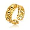 Moda Europea y Americana Anillo de Acero Inoxidable Simple Popular con Goteo de Aceite Geométrico Hueco Anillo de Ajuste Abierto de Acero de Titanio Chapado en Oro para Mujeres