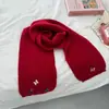 Cachecol Tricotado Quente de Cor Pura com Borboleta Bordada Estéreo Colorida para Mulheres, Atmosfera de Inverno, Cachecol Doce e Fofo para Estudantes