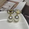 Pendientes de perla con forma de nariz de cerdo del Arco del Triunfo, estilo francés retro elegante de alta sociedad femenina, diseño de nicho, pendientes de alta calidad