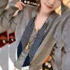 Cardigã de Tricô Off-White de Manga Longa Feminino Outono Novo Estilo Francês Gola V de Botão Único Curto