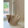 Bolsa de Palha Grande Capacidade Estilo Francês, Bolsa de Ombro Vazada de Luxo Leve, Design de Nicho, Textura de Alta Qualidade, Bolsa para Mãe e Filha para o Dia a Dia