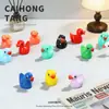 Resina Color Realista Patito Accesorios DIY Nuevo Venta al por Mayor Lindo Patito Colorido Adornos de Animales