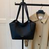 Bolso Tote Casual Transfronterizo de Gran Capacidad para Mujer 2025 Nuevo Retro Versátil Bolso de Hombro Nicho Bolso de Axila para Viajero