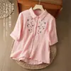 Camisa artística de doble capa de gasa de algodón estilo bosque de verano para mujer, corte holgado con flores bordadas, algodón suave, mangas de tres cuartos