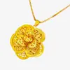 Colar com Pingente de Peônia em Filigrana Oca de Ouro Vietnamita do Mesmo Estilo das Lojas de Ouro