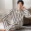 Pijama para Hombre, Algodón Puro, Nuevo Estilo Otoño e Invierno, Manga Larga, Pantalón Largo, Cárdigan con Solapa, Sencillo y Casual, Se Puede Usar Afuera como Ropa de Casa