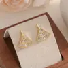 Pendientes Super Brillantes de Circonita con Forma de Abanico Pequeño, de Alta Gama, Compactos y Exquisitos para el Día a Día, Pendientes Modernos y Versátiles