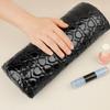Almohada de uñas transfronteriza, herramienta de corazón, almohada de mano semicircular de cuero de PU, almohada de mano de amor, traje a prueba de polvo, extraíble y lavable, cómoda