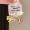 Pendientes Asimétricos de Caballo con Aguja de Plata Electrochapada en Oro Real de 18K, Perla de Imitación y Circonita, Lujo Accesible, Pendientes de Nicho de Gama Alta para Mujeres