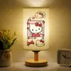 Luz de noite de gatinho de desenho animado Hello Kitty para quarto de criança, pequena luminária de mesa, quarto, estudo, proteção para os olhos, luz quente, lâmpadas