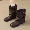 Botas Retro con Remaches Otoño/Invierno 2026 Nuevas de Tacón Medio Plisadas Versátiles Adelgazantes Botines Estilo Caballero del Oeste