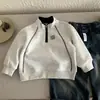 Moletom Infantil Primavera 2026 Novo Estilo Manga Longa para Crianças Maiores, Estilo Coreano para Meninas Versátil Moda Infantil Primavera e Outono