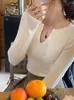 Camiseta Base Gris para Mujer Ropa Interior Estilo Coreano Otoño/Invierno 2026 Nuevo Diseño Punto de Nicho Manga Larga