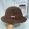 Sombrero de Pescador de Etiquetado de Terciopelo de Cordero Lindo de Estilo Japonés para Mujer Otoño e Invierno Cálido Grueso Gorro Rizado Cara Pequeña Casual Sombrero de Copa