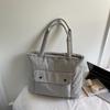 Bolsa Tote Casual e Versátil para Mulheres 2025 Nova Bolsa de Ombro Leve de Algodão de Grande Capacidade para Aula, Deslocamento, Bolsa de Mão