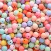 Cuentas redondas esmeriladas de acrílico de color sólido con múltiples especificaciones, hechas a mano, para pulseras y collares, cuentas sueltas, material de joyería pequeña.