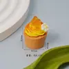 Simulación Miniatura Mini Tarta de Huevo Pastel de Helado Comida Juguete Accesorios para Joyería DIY Resina Pequeños Accesorios Material de Colgante