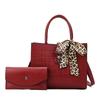 2022 Nova Bolsa Padrão Crocodilo Conjunto de Duas Peças Femininas Bolsa Feminina Popular Bolsa de Ombro Feminina em Relevo Bolsa Grande Portátil