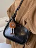 2025 Nova Inverno Commuter Grande Capacidade Simples Retrô Estilo Estrangeiro Moda Casual Textura Bolsa Transversal de Ombro Único para Mulheres