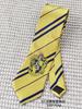 Corbata larga con diseño de manos que rodean a la escuela Hogwarts de Harry Potter, roja, verde, azul y amarilla, de poliéster y seda.